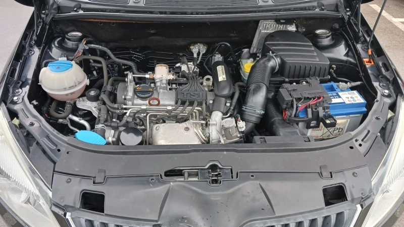 Skoda Fabia 1.2 TSI 4 цилиндъра, снимка 17 - Автомобили и джипове - 51938769