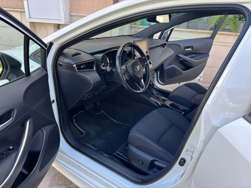 Toyota Corolla 1.8 Executive , снимка 15 - Автомобили и джипове - 52606896