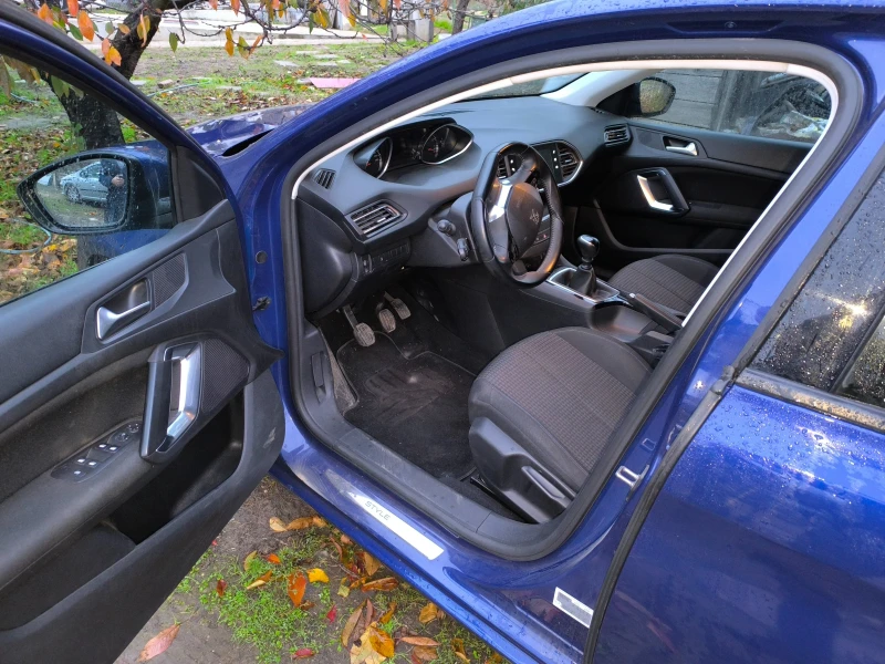 Peugeot 308 1.2 i, снимка 5 - Автомобили и джипове - 52311153