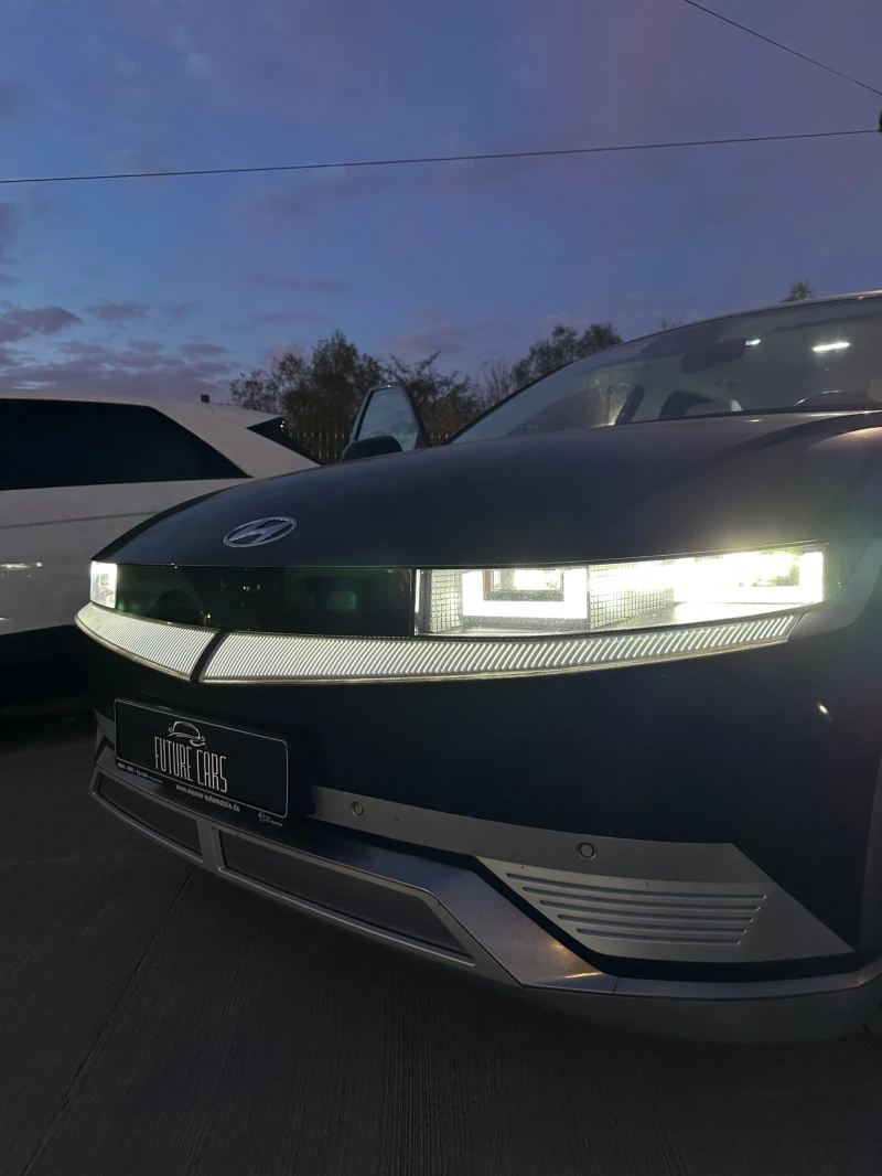 Hyundai Ioniq 5 72.6KWh UNIQ/360CAM/HUD/SOH100%/FULL, снимка 3 - Автомобили и джипове - 52402057