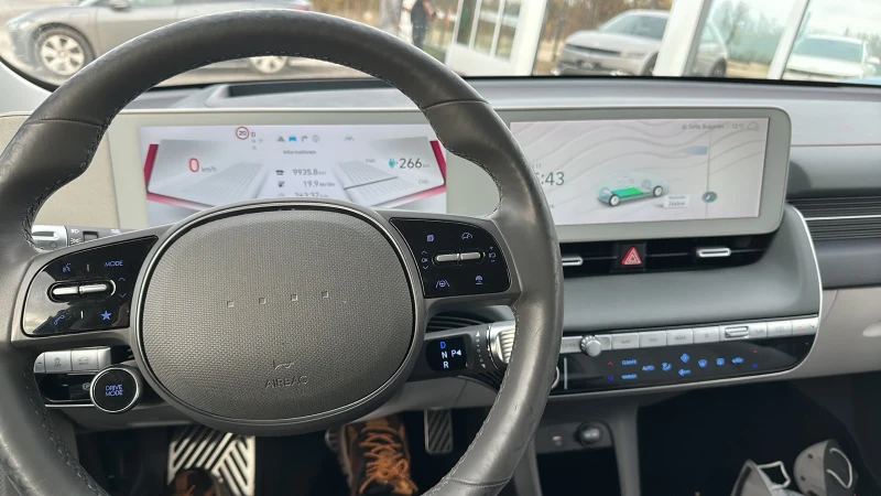 Hyundai Ioniq 5 72.6KWh UNIQ/360CAM/HUD/SOH100%/FULL, снимка 6 - Автомобили и джипове - 52402057