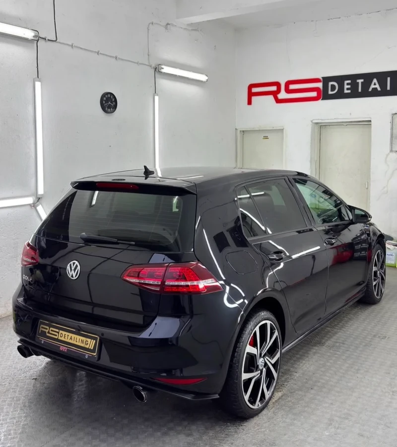 VW Golf 1.6 GTI OPTIK, снимка 3 - Автомобили и джипове - 53306193