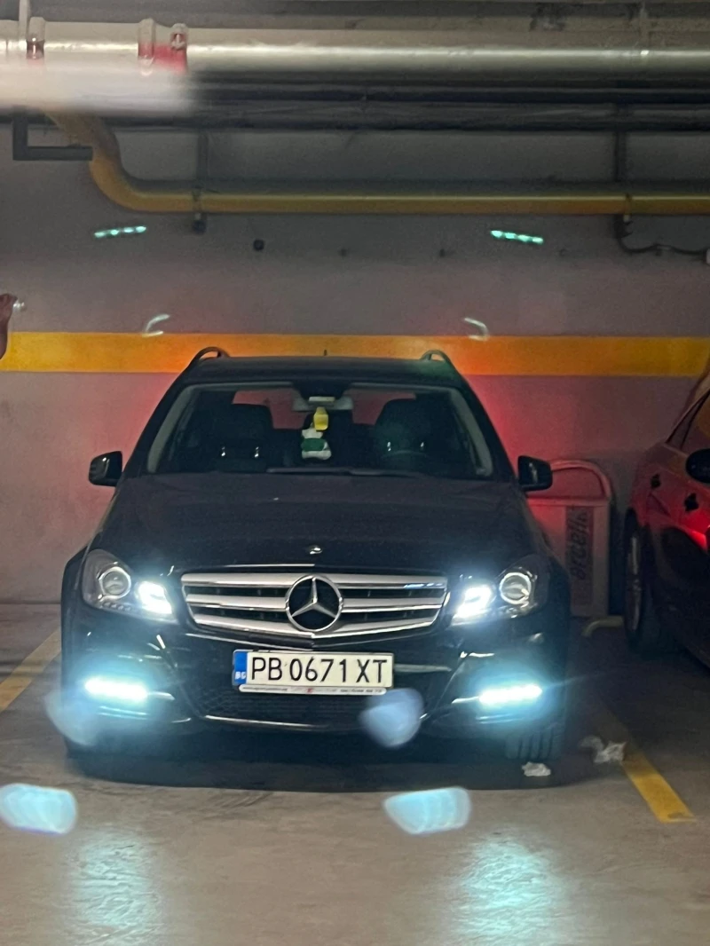 Mercedes-Benz C 220, снимка 5 - Автомобили и джипове - 53498861