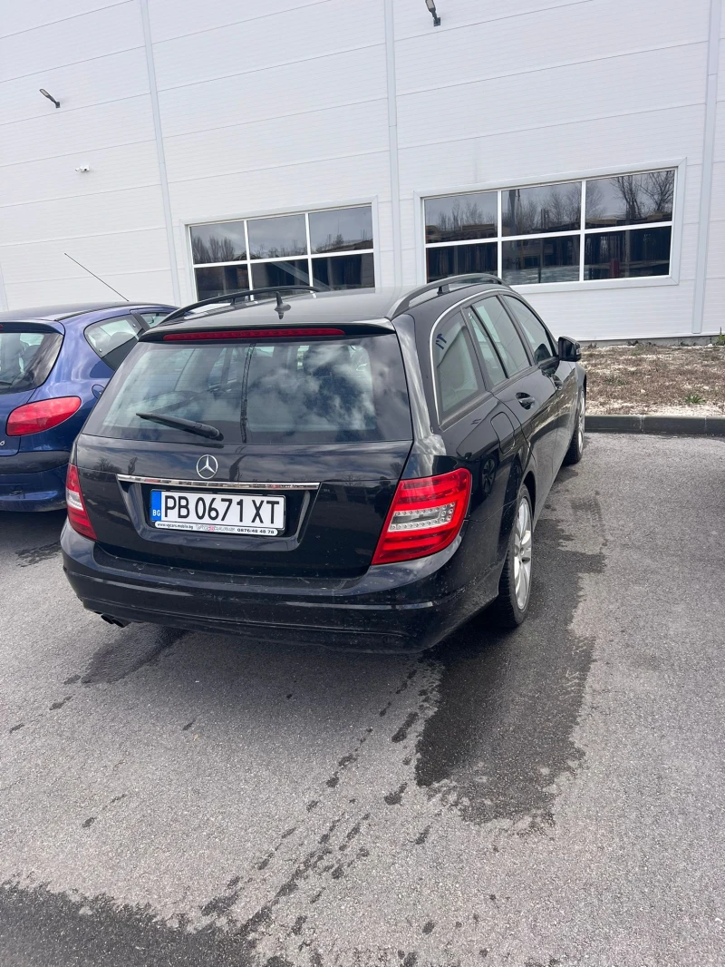 Mercedes-Benz C 220, снимка 3 - Автомобили и джипове - 53498861