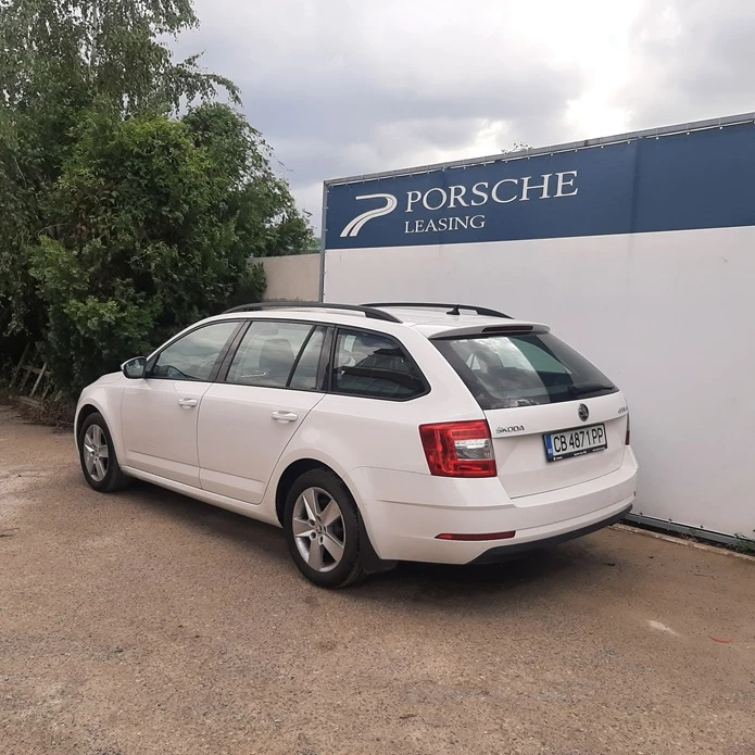 Skoda Octavia 1.6 TDI, снимка 6 - Автомобили и джипове - 49455036