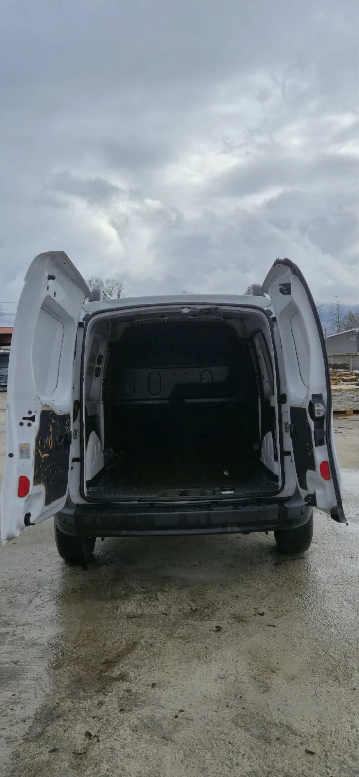 Renault Kangoo 1.5 - изображение 6