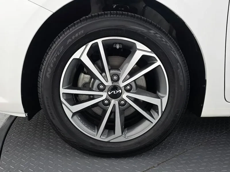 Kia K3 2Nd Generation 1.6 Prestige, снимка 5 - Автомобили и джипове - 54953948