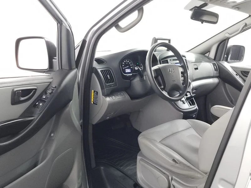Hyundai Starex * 12МЕСТЕН* ЦЕНАДОБГ!, снимка 10 - Автомобили и джипове - 55776874