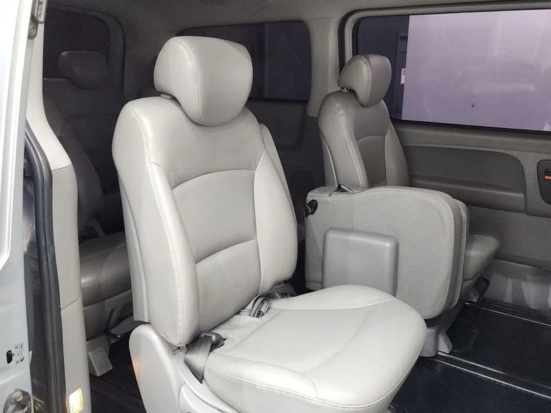 Hyundai Starex * 12МЕСТЕН* ЦЕНАДОБГ!, снимка 11 - Автомобили и джипове - 55776874