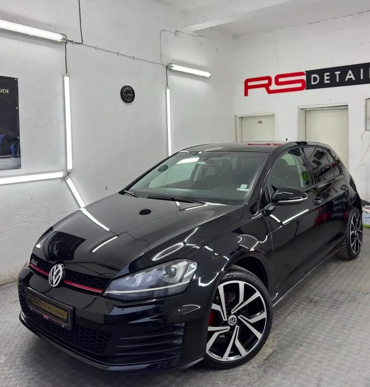 VW Golf 1.6 GTI OPTIK, снимка 1