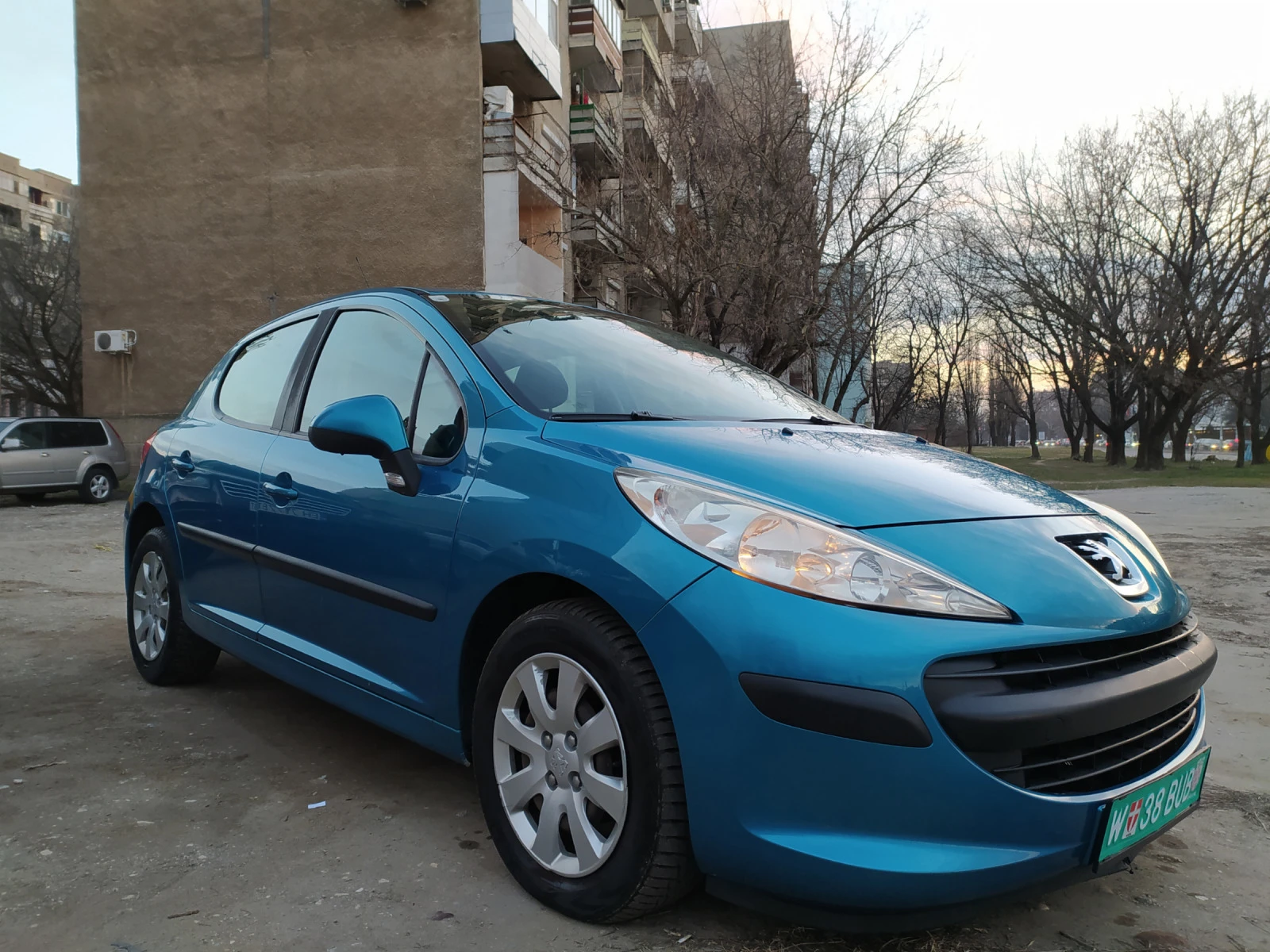 Peugeot 207 1.4  73 к.с. KLIMA - изображение 9