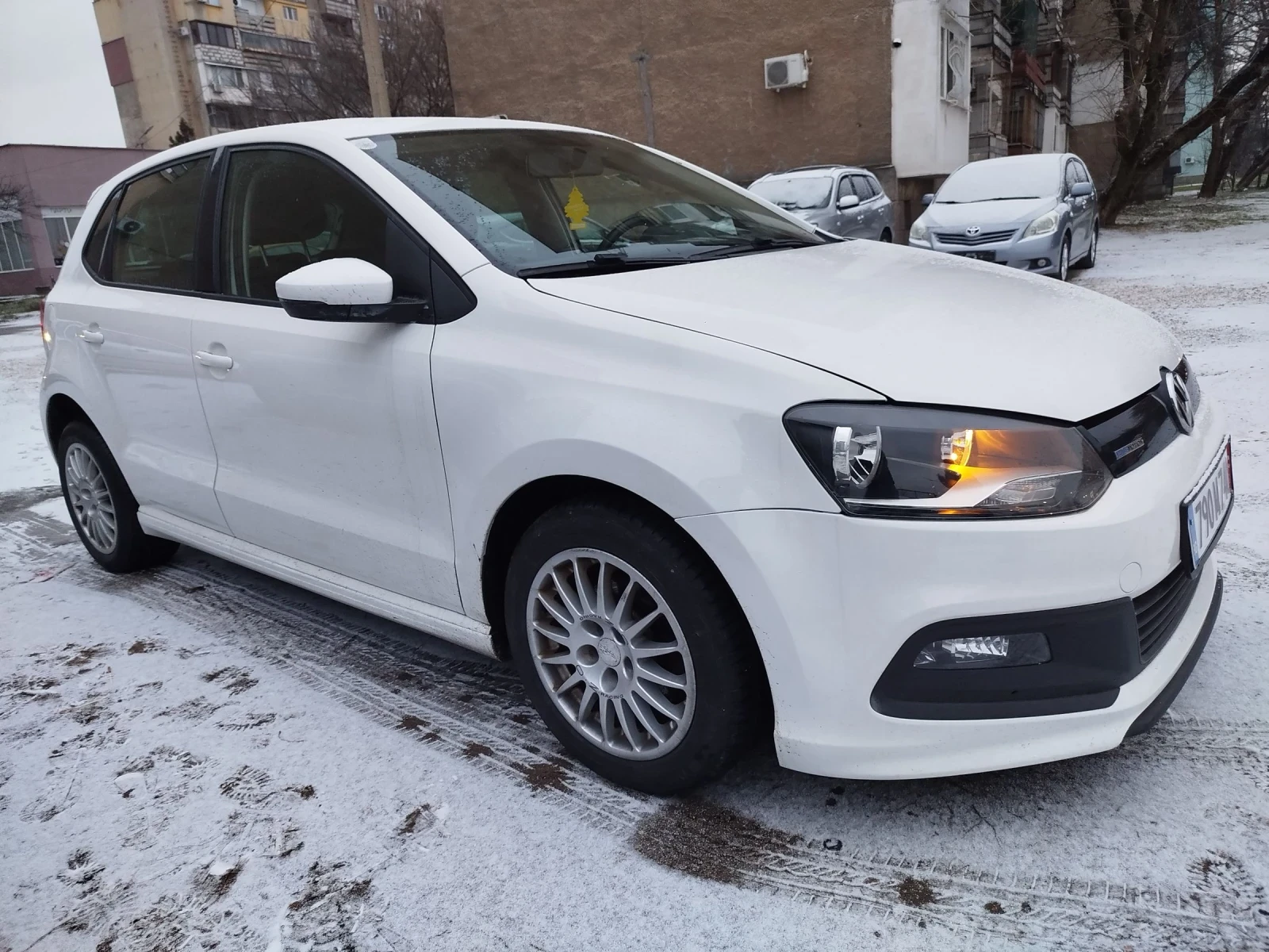 VW Polo 1.2 COMFORT  - изображение 4