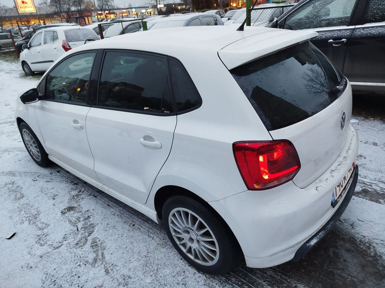 VW Polo 1.2 COMFORT  - изображение 9
