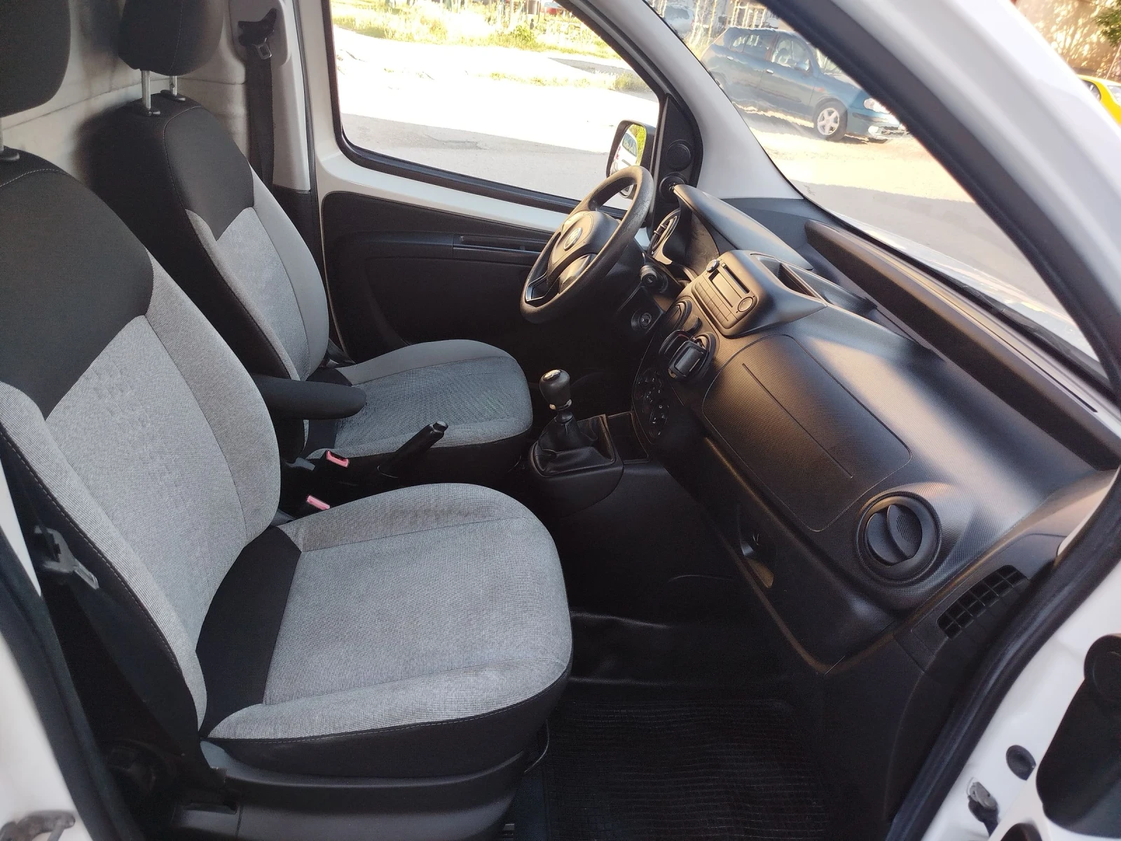 Fiat Fiorino 1.4 PROFESSIONAL EURO 6B, снимка 14 - Автомобили и джипове - 36613691