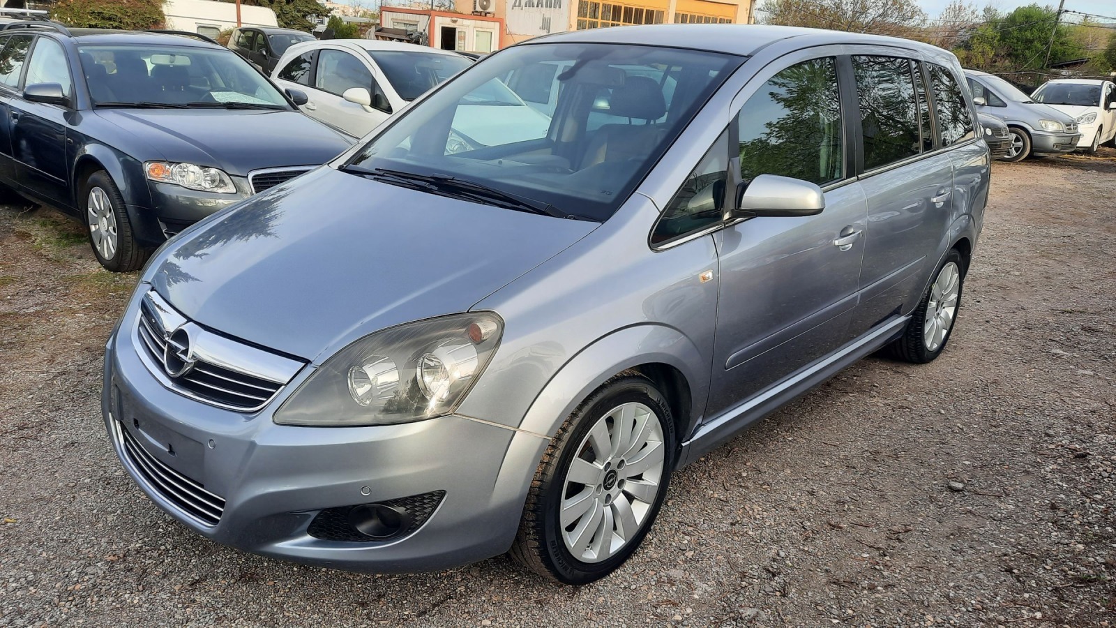 Opel Zafira 1.9cdti COSMO - изображение 1