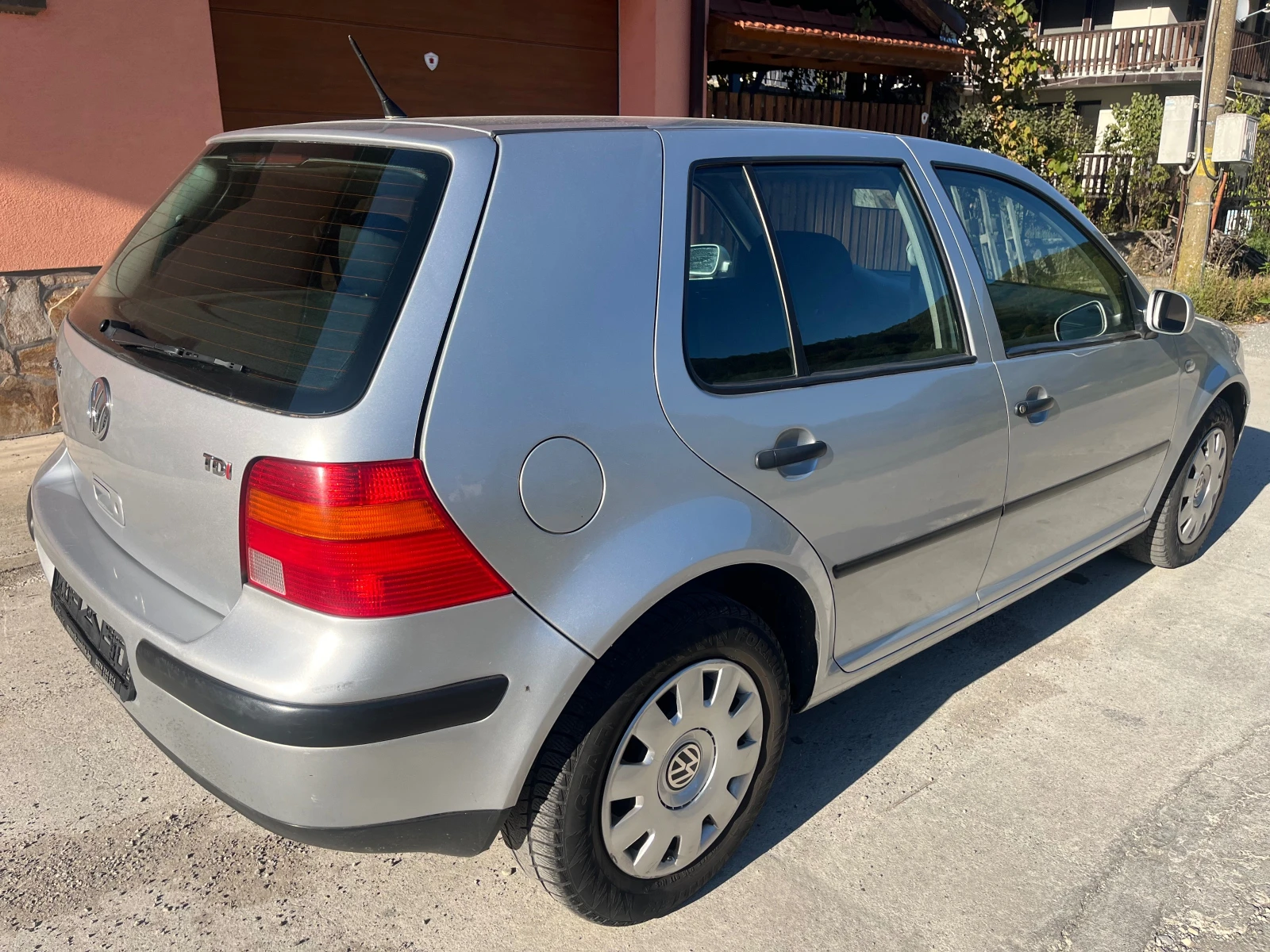 VW Golf 1.9TDI 101kc - изображение 4