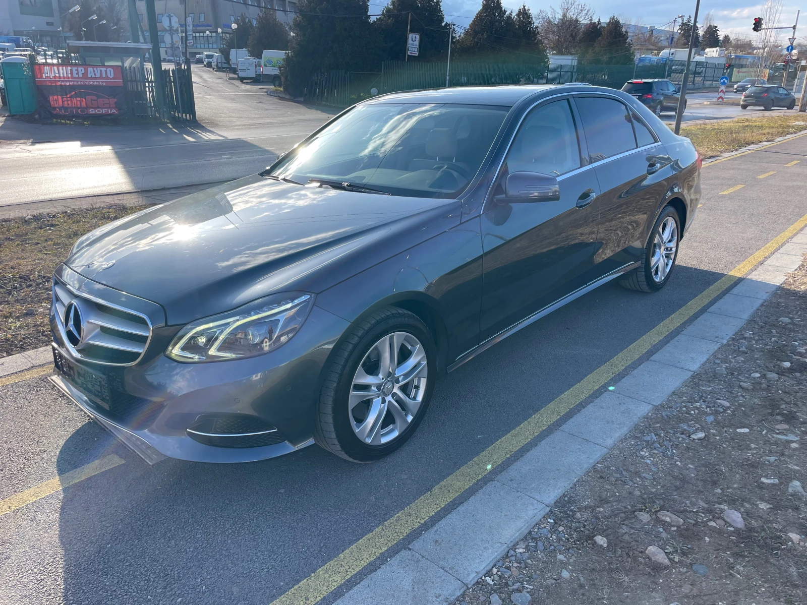 Mercedes-Benz E 250 CDI-4-MATIC-AVANTGARDE-LED-NAVI-КОЖА С ПОДГРЕВ - изображение 3