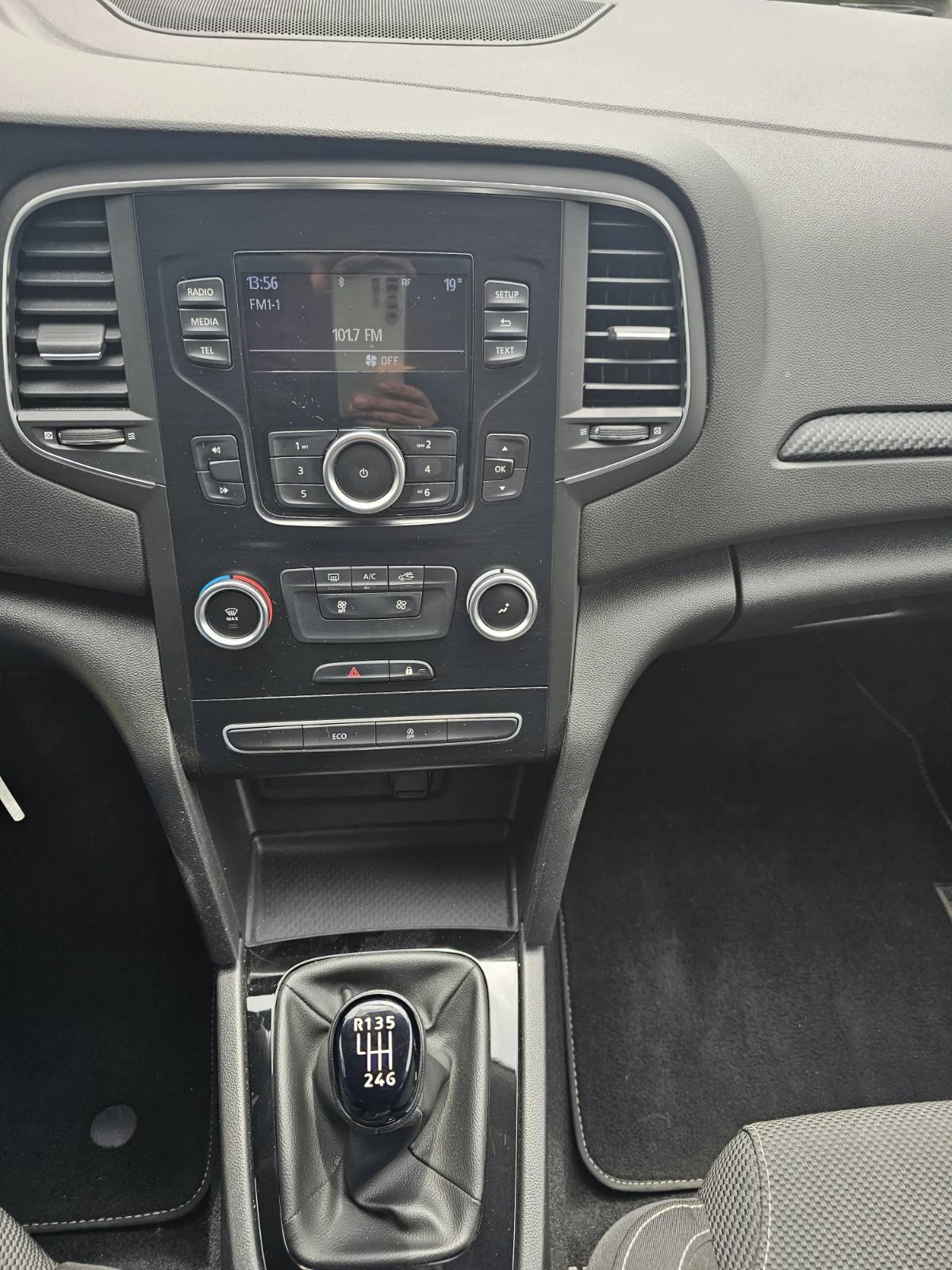 Renault Megane Energy dCi 95 к.с. дизел Stop&Start - изображение 9