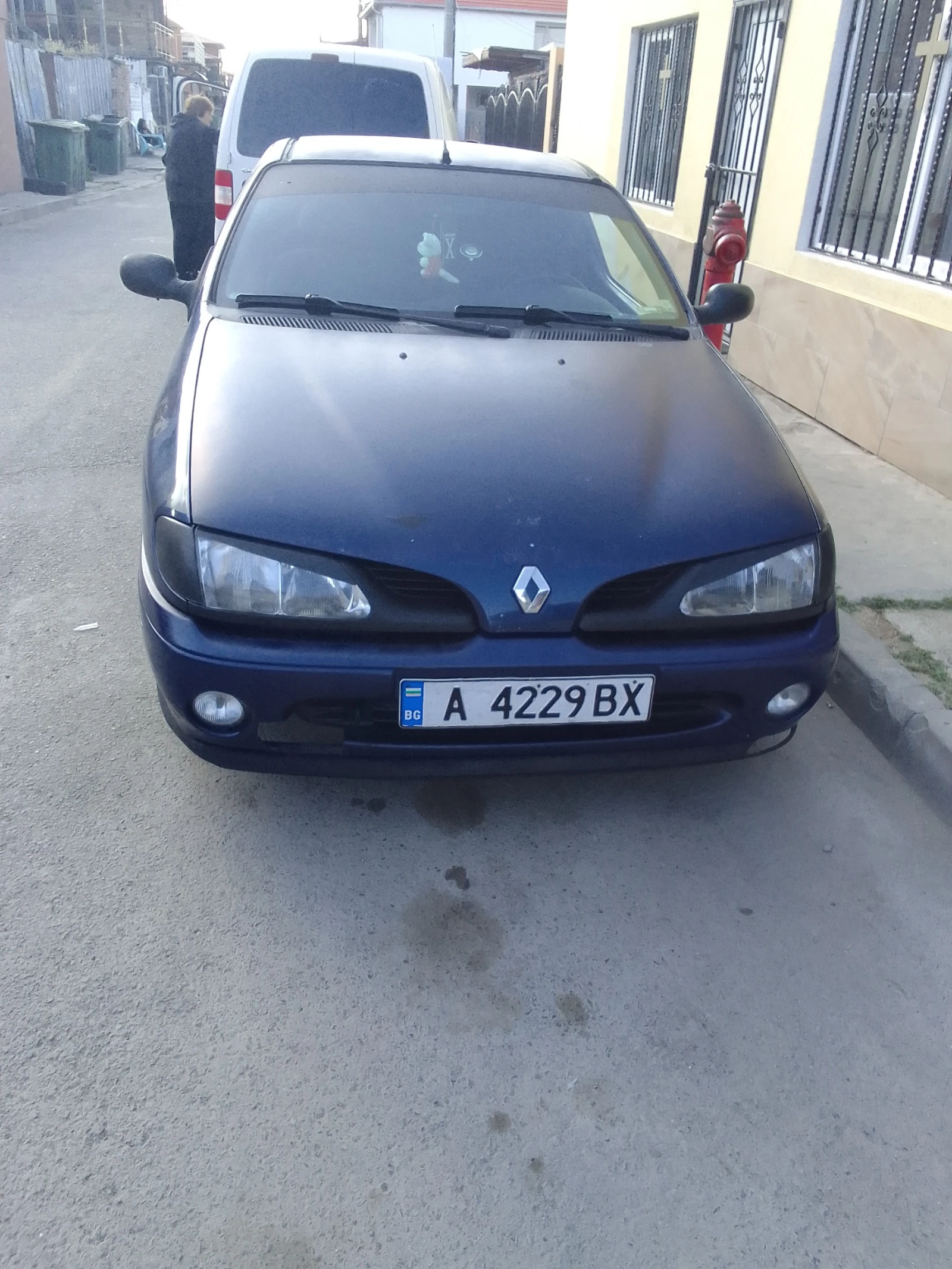 Renault Megane 1.6 - изображение 3