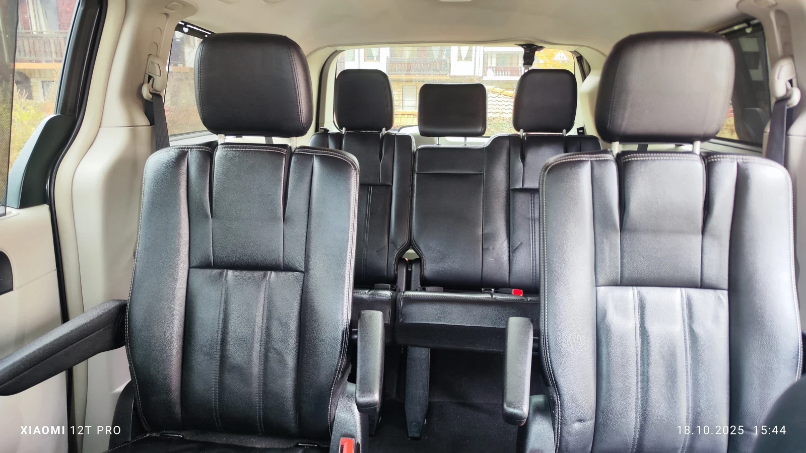 Chrysler Town and Country | Mobile.bg   11