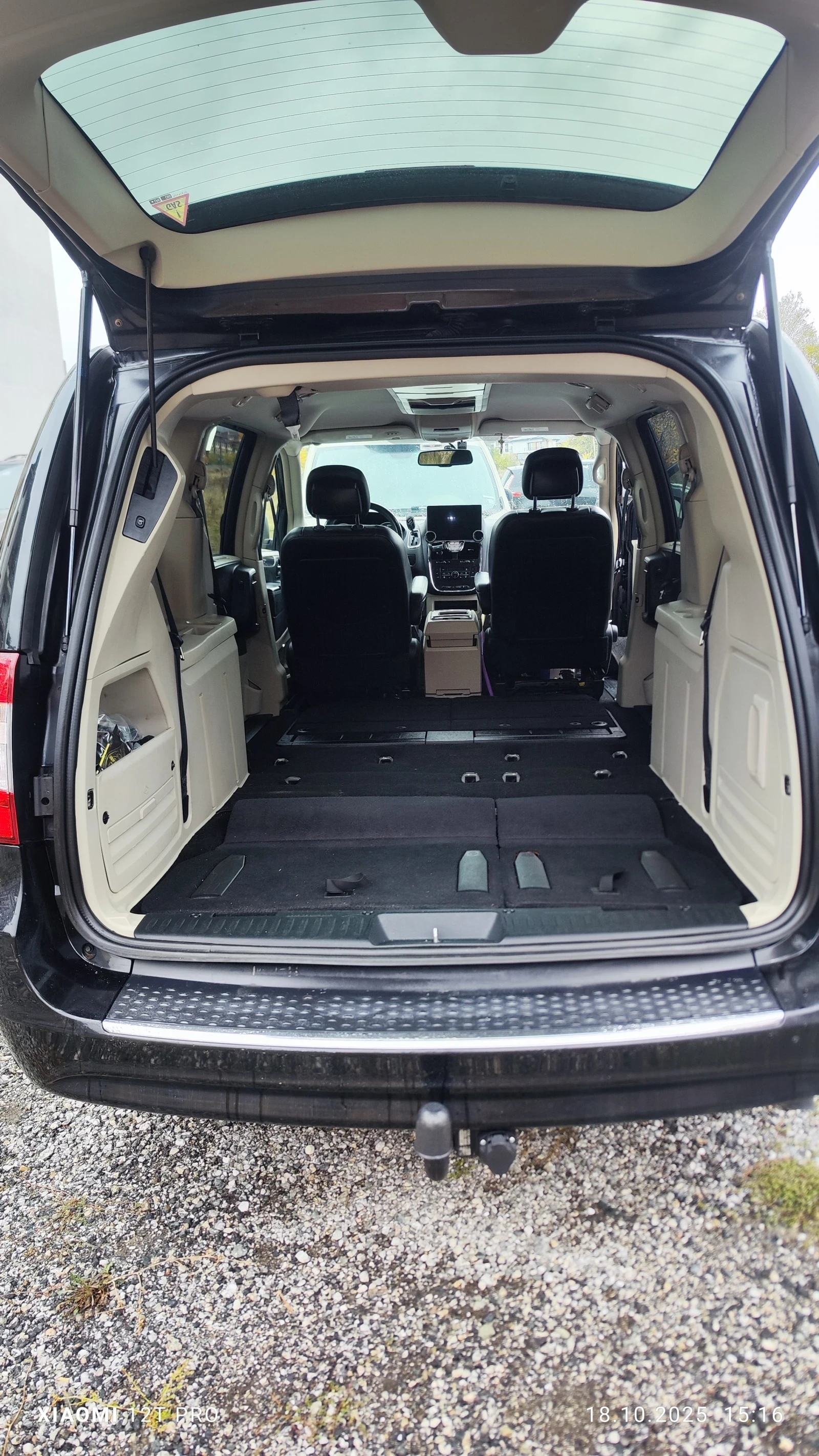 Chrysler Town and Country | Mobile.bg   12