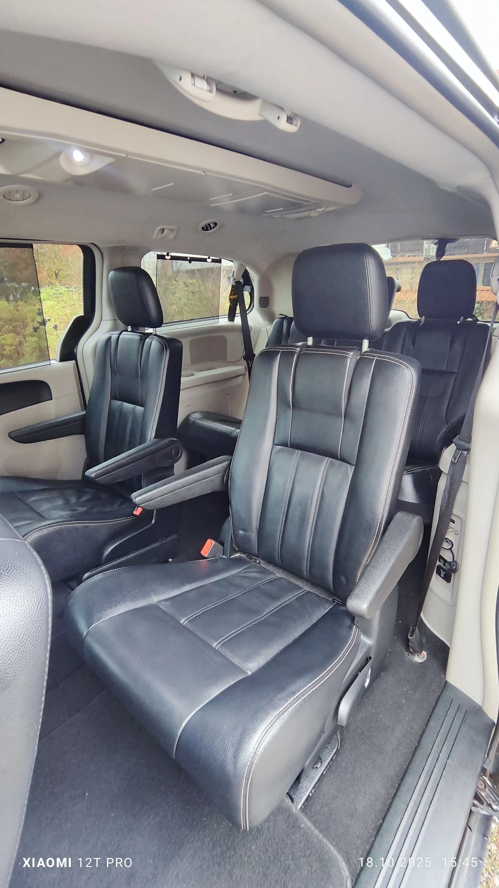 Chrysler Town and Country  - изображение 7