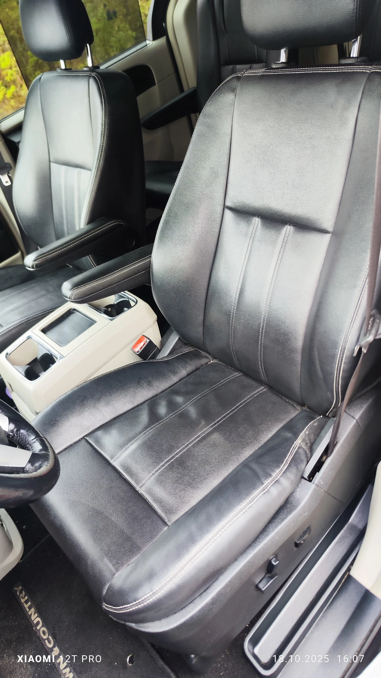 Chrysler Town and Country | Mobile.bg   14