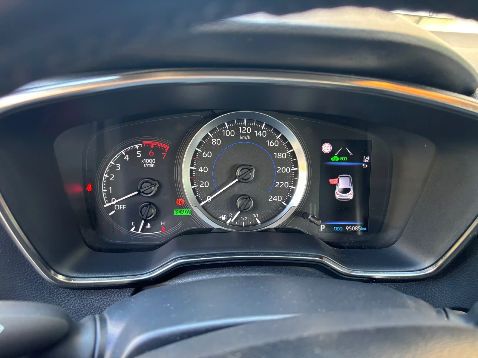 Toyota Corolla 1.8 Executive  | Mobile.bg   8