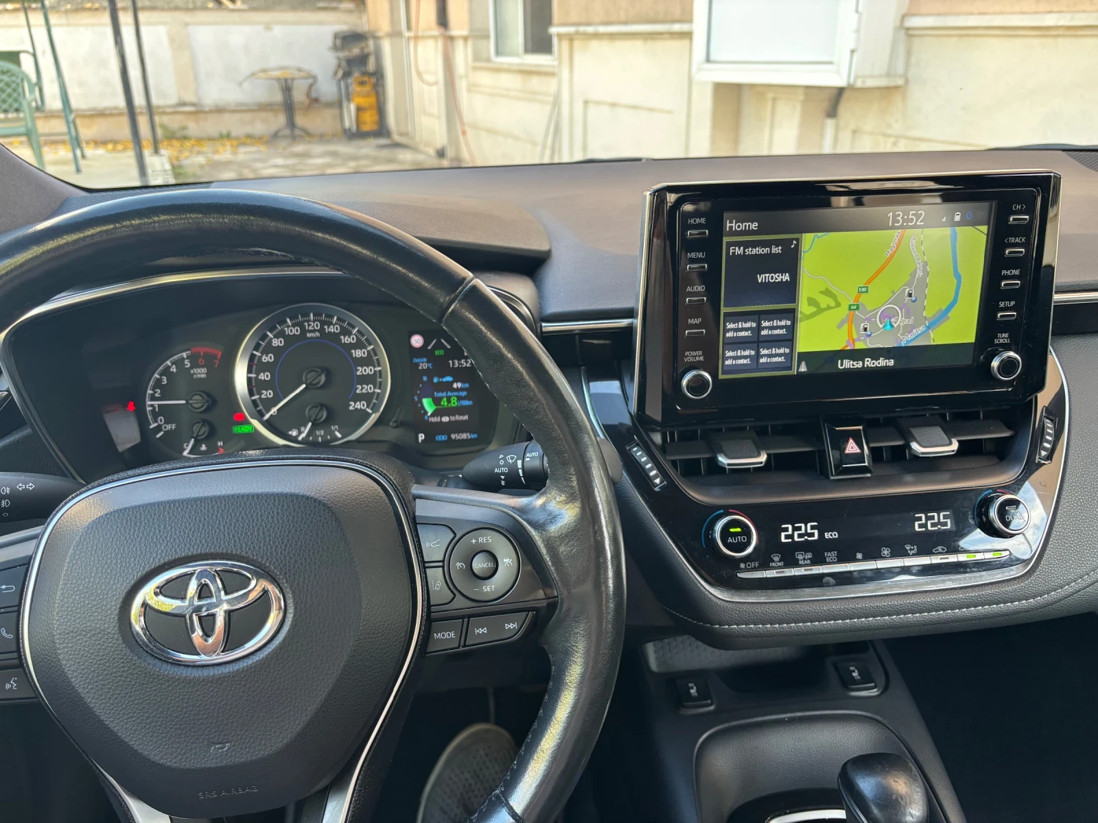 Toyota Corolla 1.8 Executive  | Mobile.bg   4