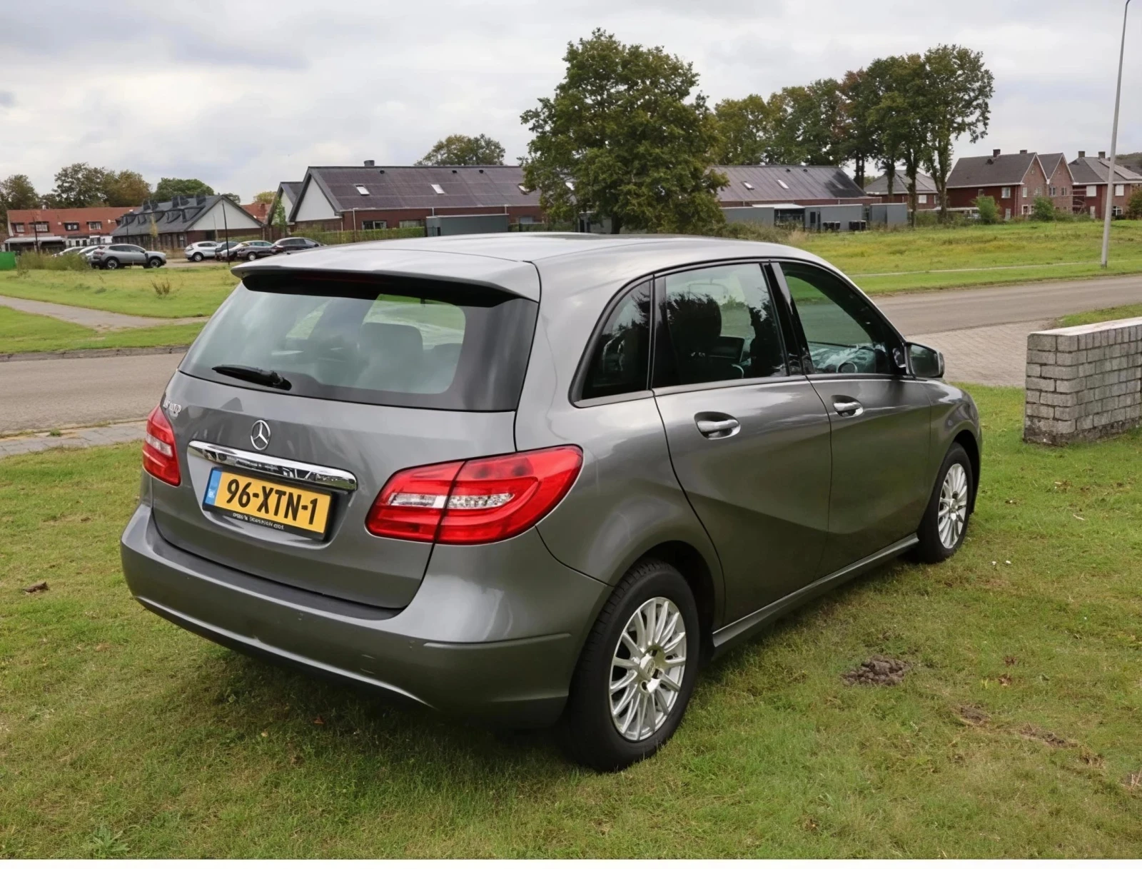 Mercedes-Benz B 180 Ambition avtomat  - изображение 5