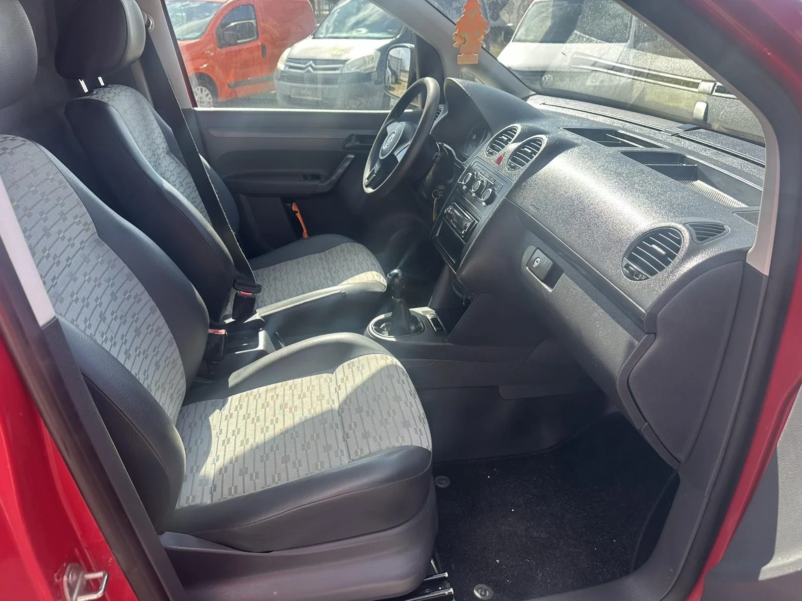 VW Caddy  - изображение 10