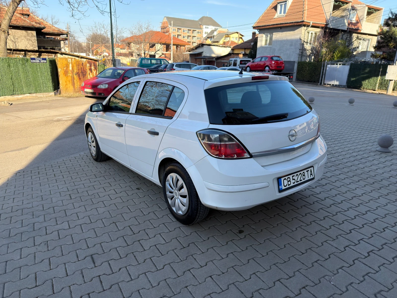 Opel Astra 2010г. - изображение 6