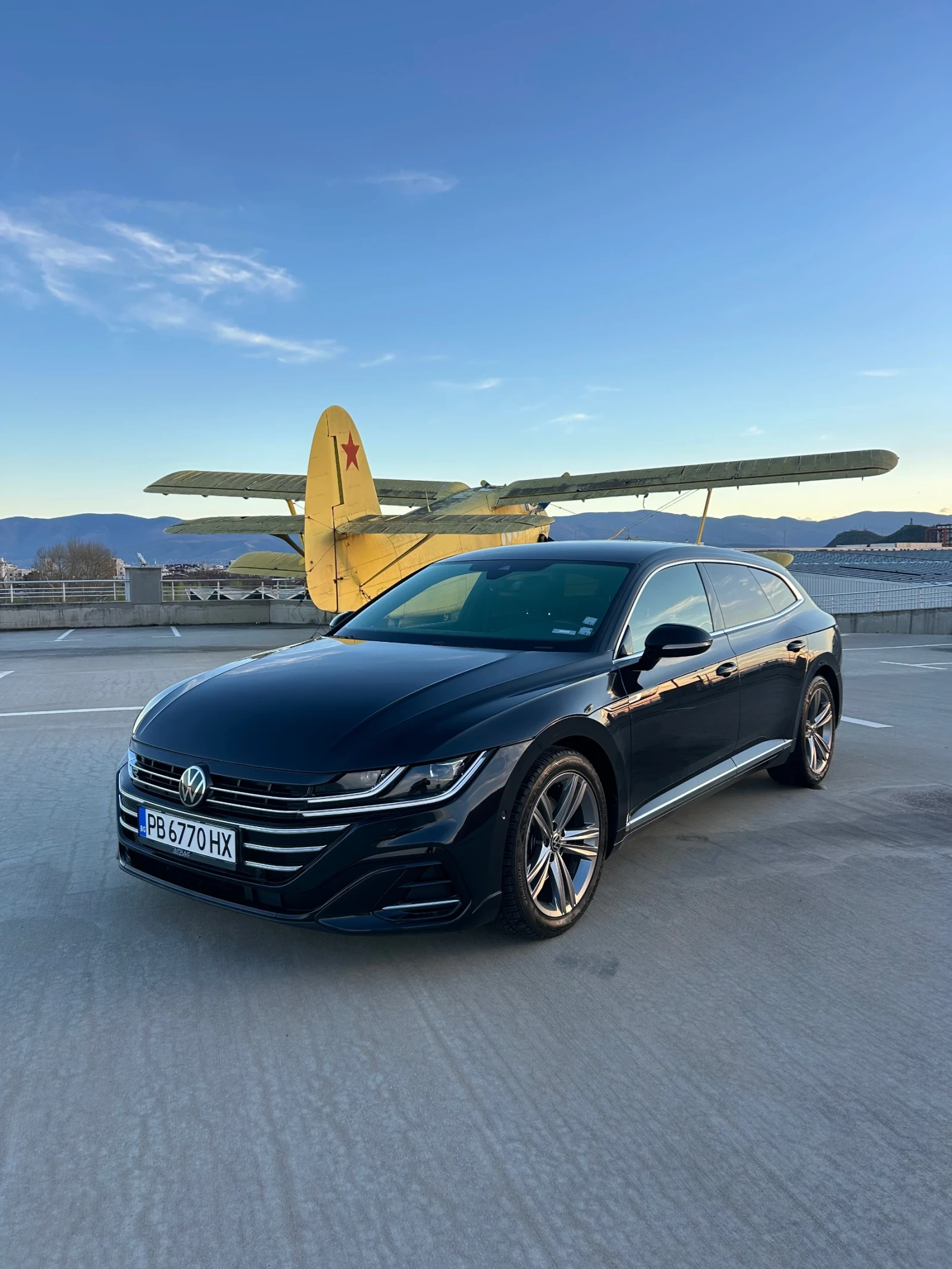 VW Arteon 2.0TDI //R-Line // 64000км // Digital, снимка 7 - Автомобили и джипове - 54115539