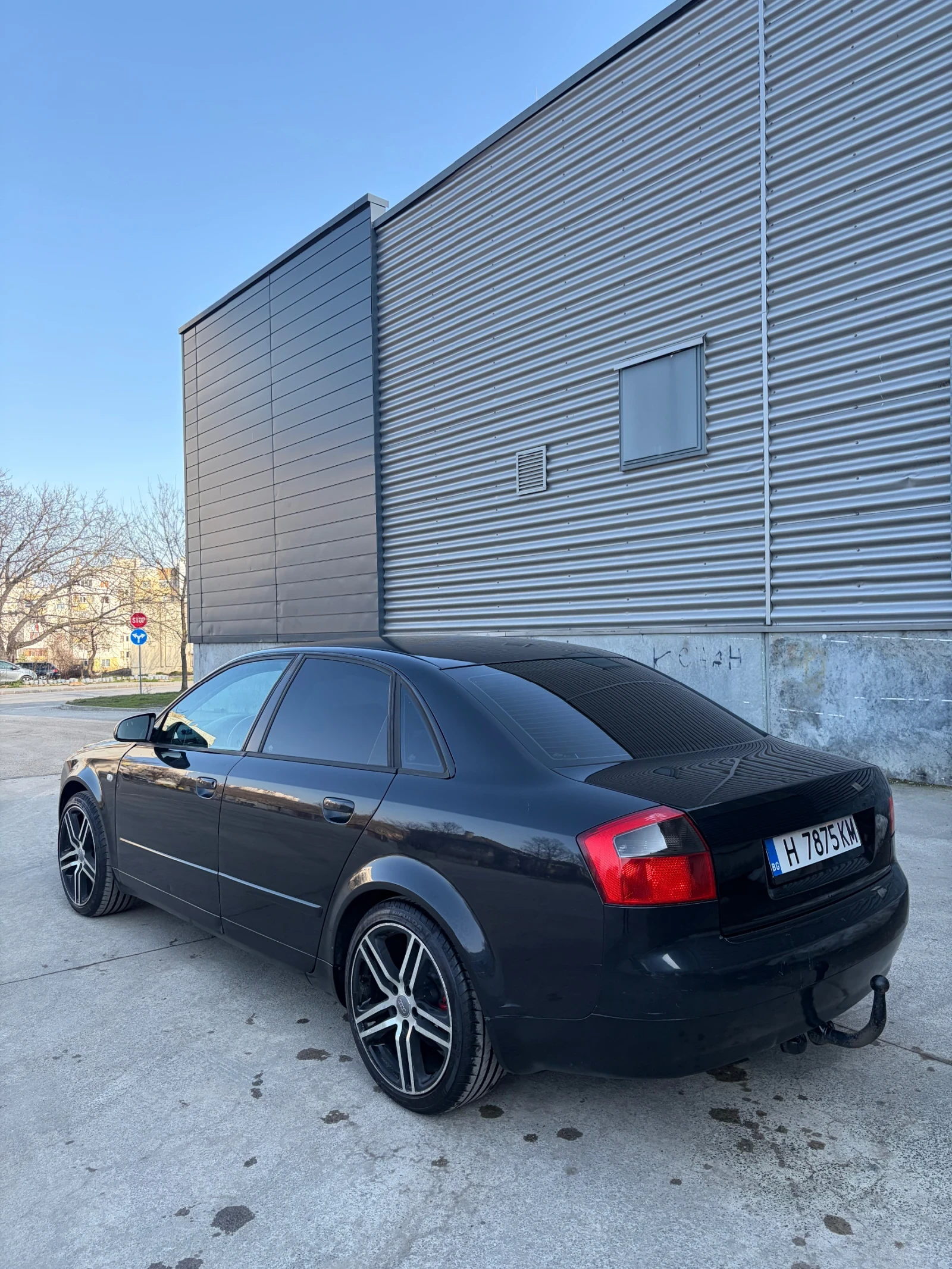 Audi A4 1.9 TDI S-Line, снимка 5 - Автомобили и джипове - 54915844