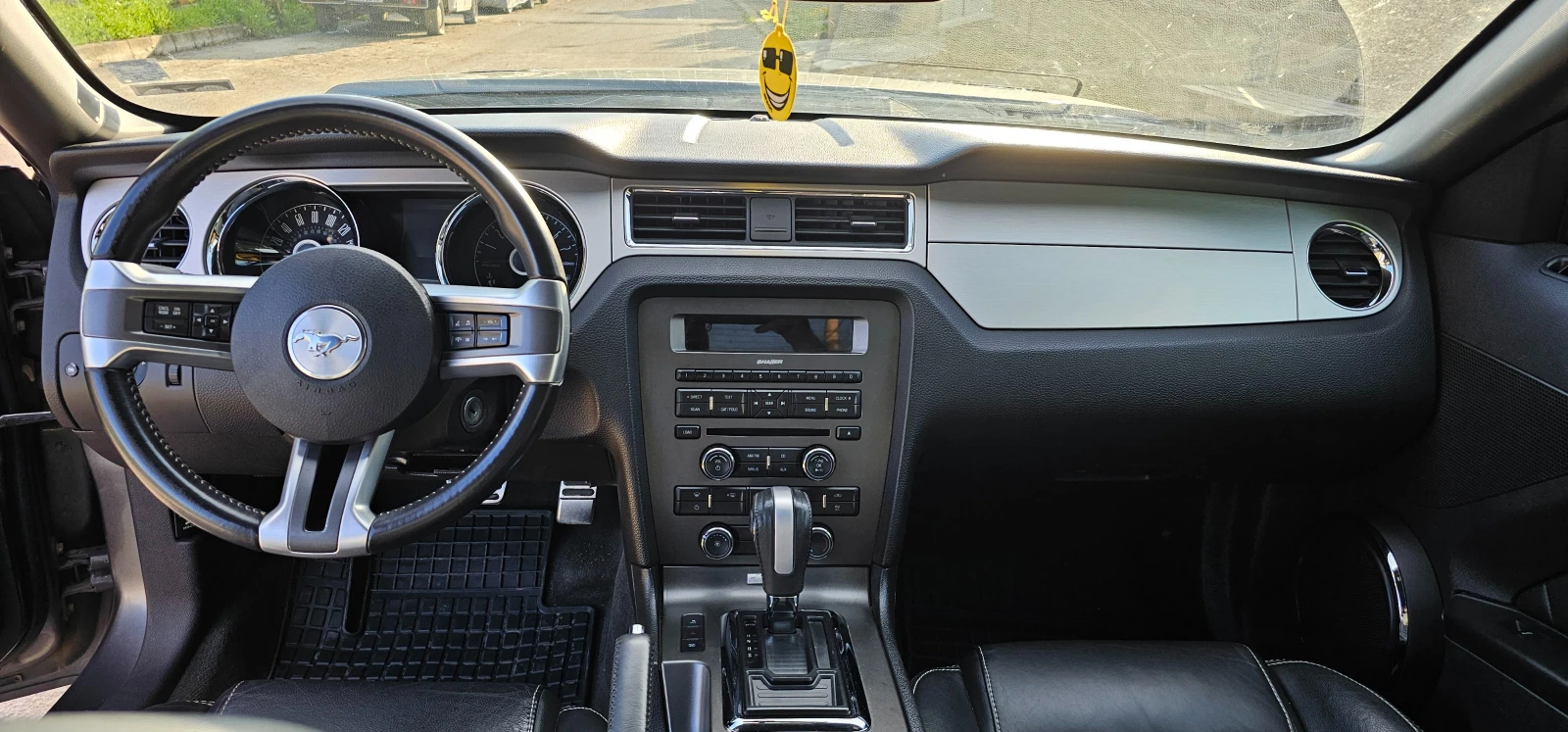 Ford Mustang 3, 7 V6 Premium, снимка 12 - Автомобили и джипове - 54520991