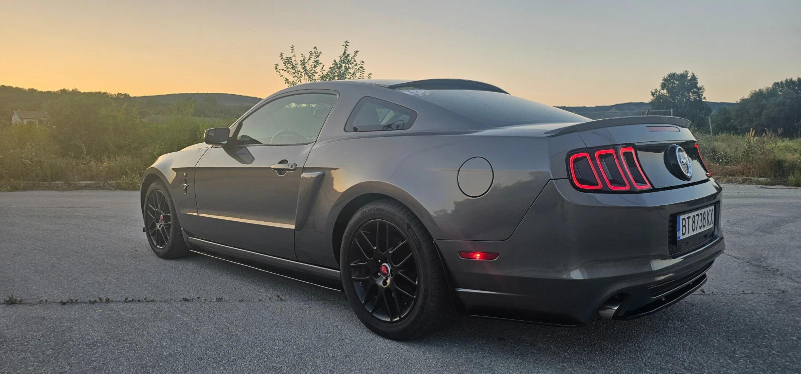 Ford Mustang 3, 7 V6 Premium, снимка 9 - Автомобили и джипове - 54520991