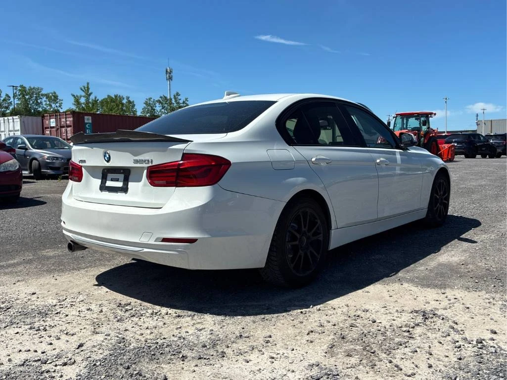 BMW 320 * М ПАКЕТ * ВТОРИ КОМПЛЕКТ ДЖАНТИ, снимка 6 - Автомобили и джипове - 54923493