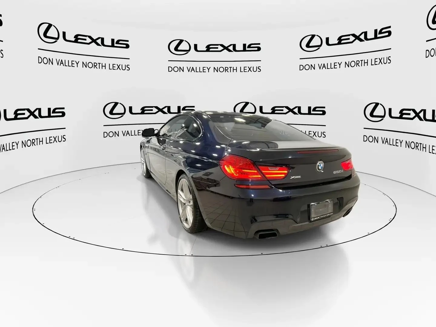 BMW 650 M-Sport xDrive FULL Автокредит Цена до България, снимка 5 - Автомобили и джипове - 55031108