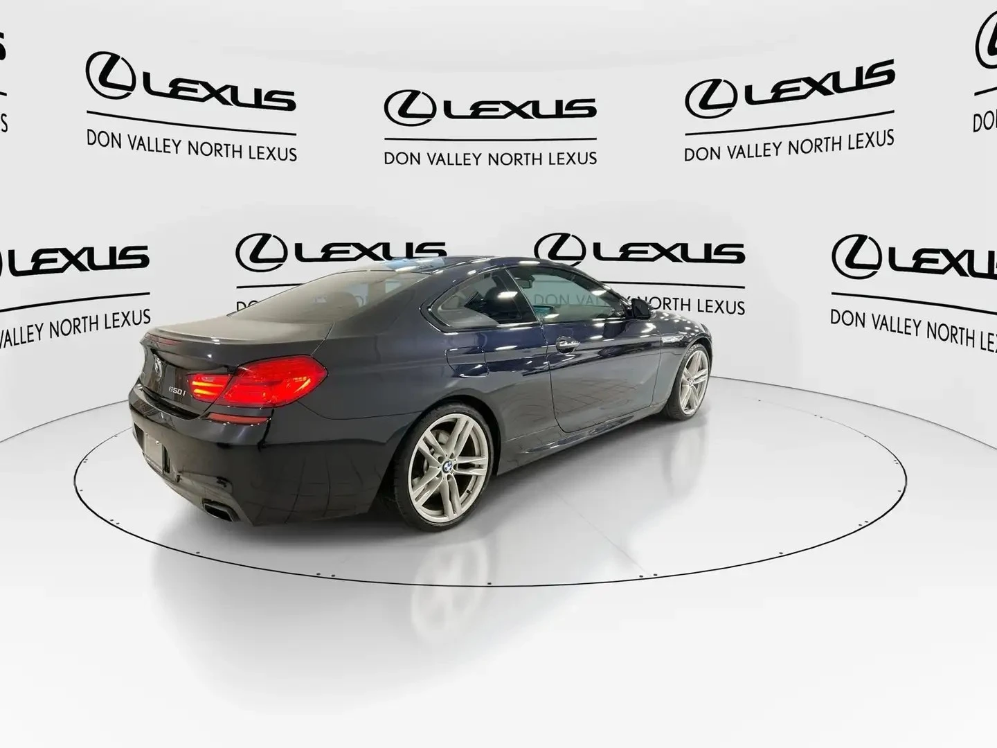 BMW 650 M-Sport xDrive FULL Автокредит Цена до България, снимка 6 - Автомобили и джипове - 55031108