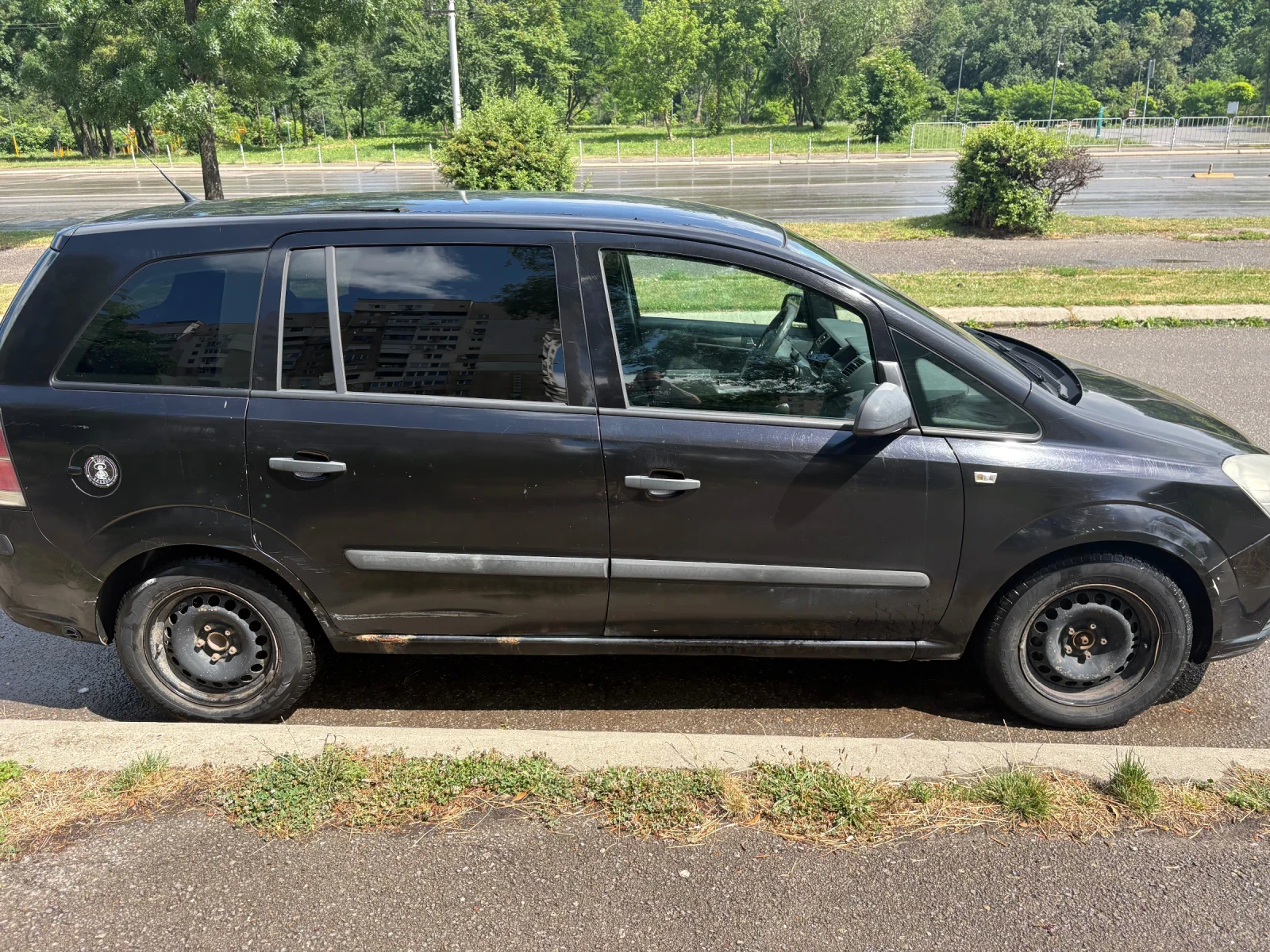 Opel Zafira 1.8 Газов Инжекцион, снимка 2 - Автомобили и джипове - 55036129