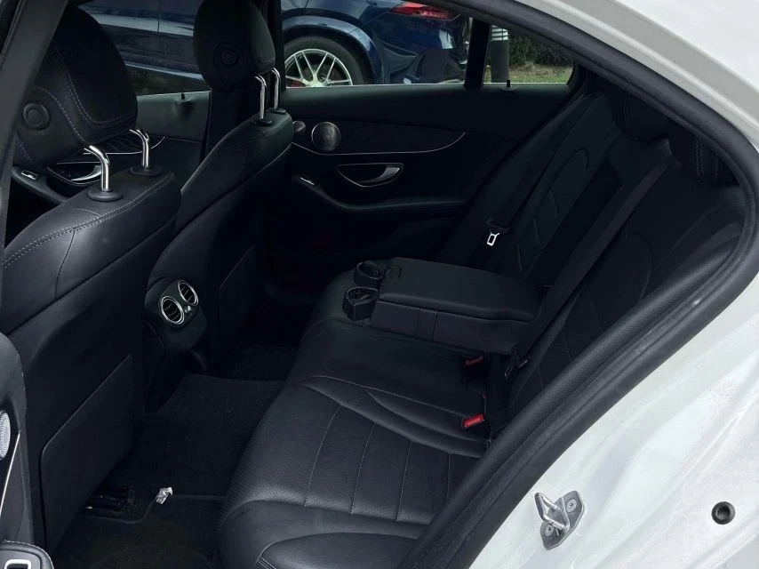 Mercedes-Benz C 300 Amg-pack* Back cam* Burmester* Pano* Подгрев* Keyl, снимка 11 - Автомобили и джипове - 55254326