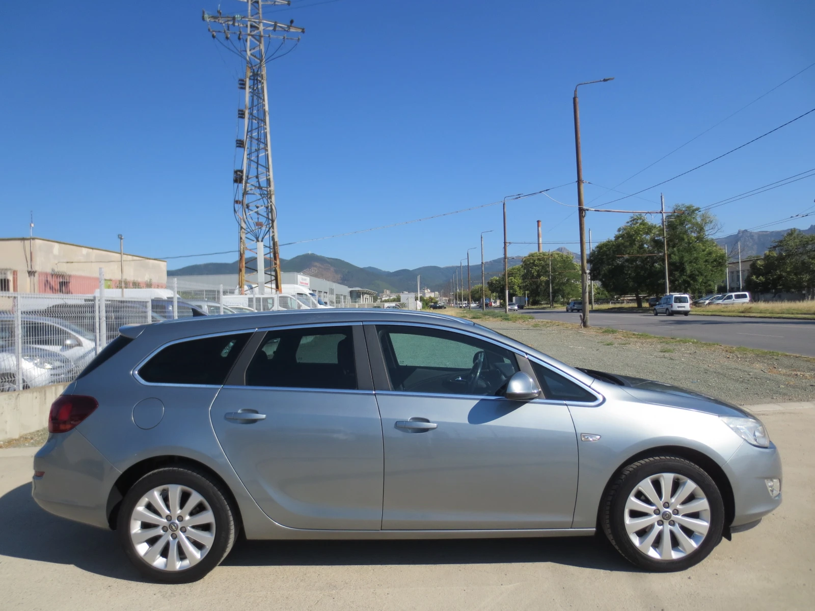 Opel Astra 1.4 i * TURBO* , снимка 4 - Автомобили и джипове - 55470733