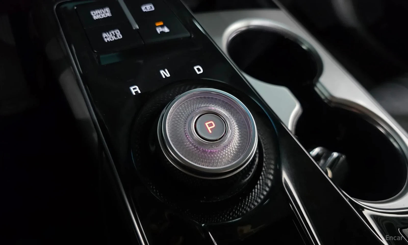 Kia K8 Перфектно състояние\Подгрев на волана\Обдухване, снимка 9 - Автомобили и джипове - 55587499