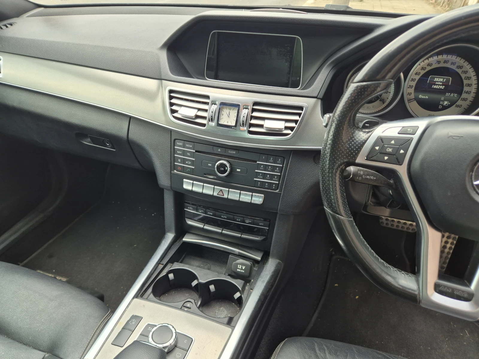 Mercedes-Benz E 220 2.2, снимка 6 - Автомобили и джипове - 55608771