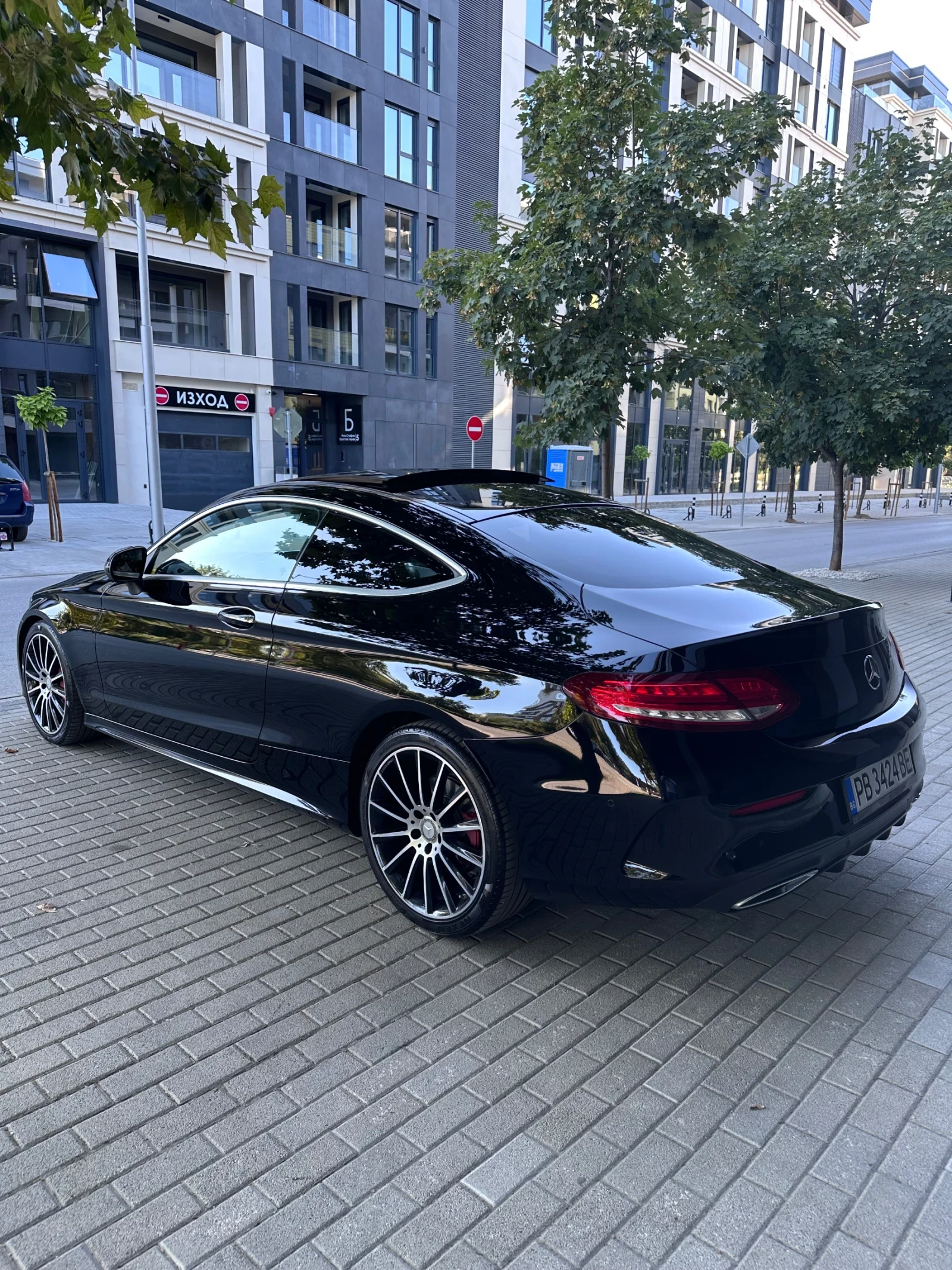 Mercedes-Benz C 250 AMG//PREMIUM PLUS, снимка 5 - Автомобили и джипове - 55689220