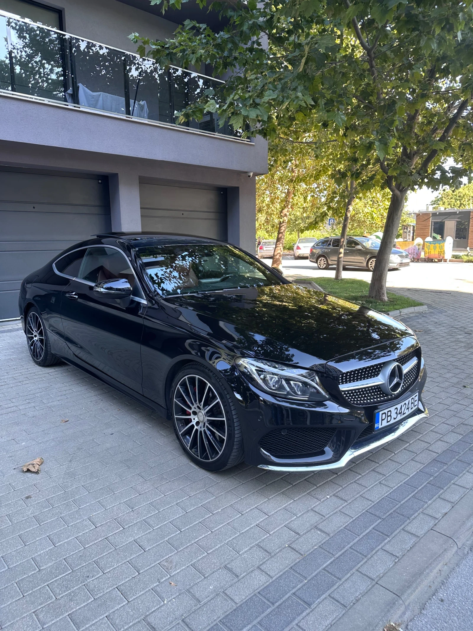 Mercedes-Benz C 250 AMG//PREMIUM PLUS