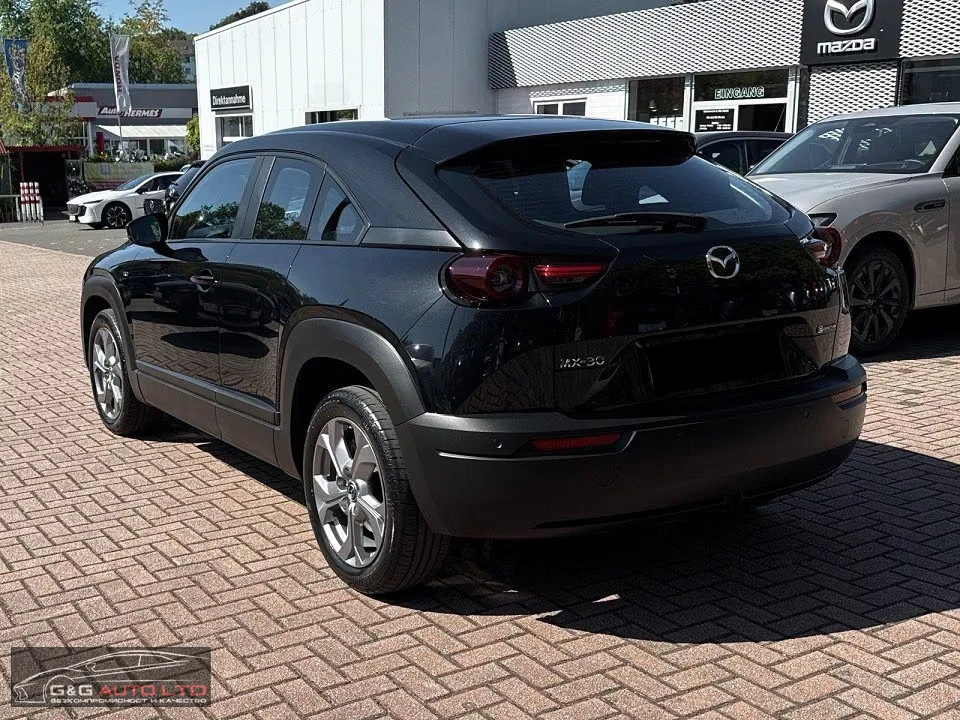 Mazda MX-30 EV/145HP/EXCLUSIVE/CAM/NAVI/KLESS/811z, снимка 2 - Автомобили и джипове - 55740148