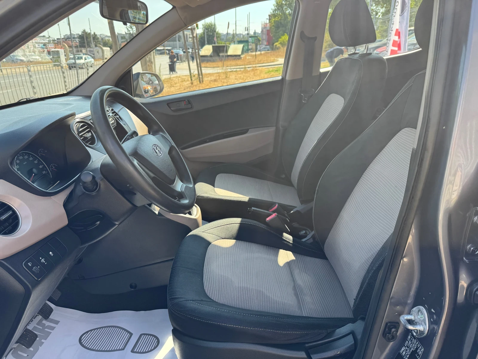 Hyundai I10 1.0i/EURO.6B, снимка 12 - Автомобили и джипове - 56150272