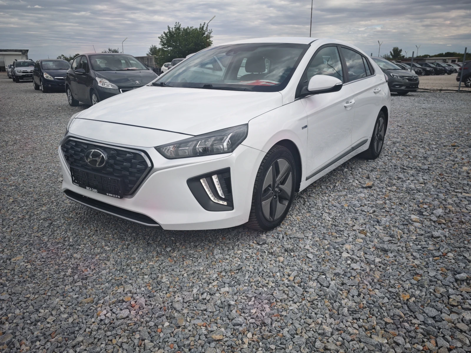 Hyundai Ioniq 1.6i Хибрид 