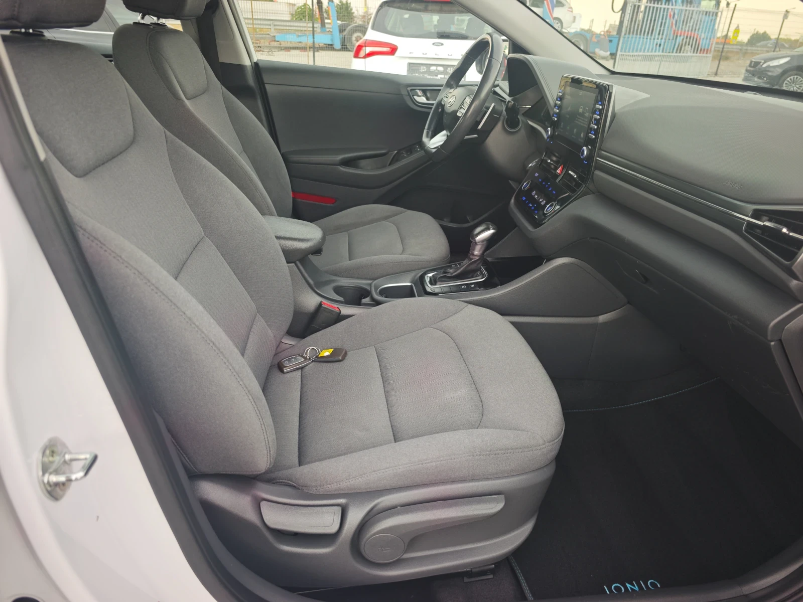 Hyundai Ioniq 1.6i ������  | Mobile.bg � ����������� 13